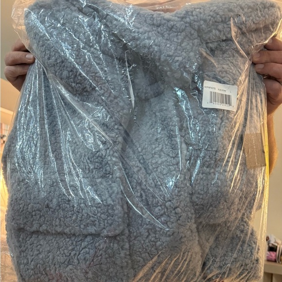 Saks Fifth Avenue Faux Shearling Teddy Jacket Blue Stone NWT L - Picture 3 of 8